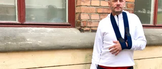 Johan ramlade ur sängen på sjukhuset: "Sämsta vården jag fått i hela mitt liv"