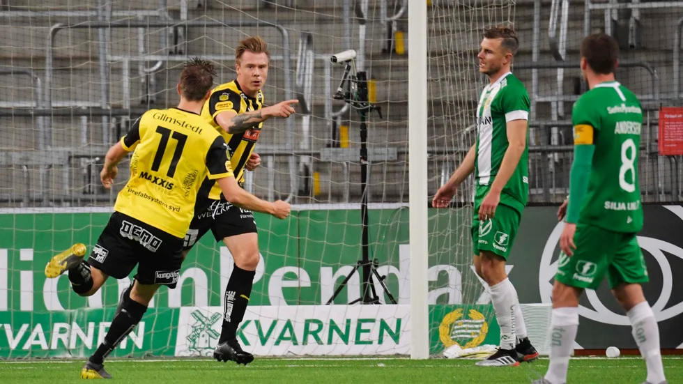 Alexander Söderlund nickade in ledningsmålet för Häcken i 1–1-matchen mot Hammarby på Tele 2 arena.