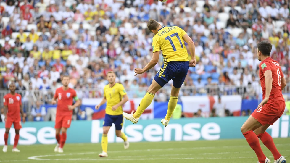 Ska Sverige, som här möter England i VM 2018, få spela även EM i Ryssland?
