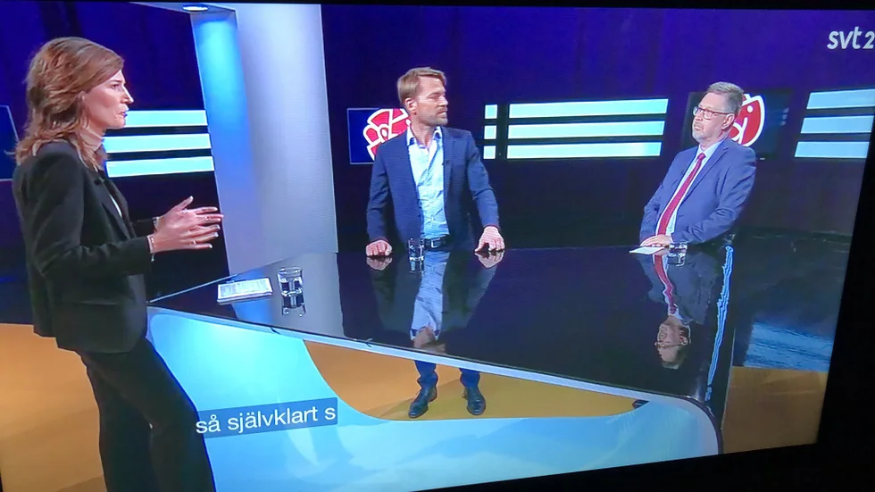 PM Nilsson, Dagens Industri, och Olov Abrahamsson, NSD, diskuterade läget för socialdemokratin i Agenda 1 november. Programledaren Cecilia Gralde ställde frågorna.
