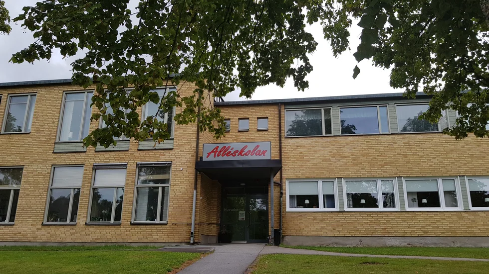 Nästan var tredje niondeklassare fattas betyg för att nå gymnasiebehörighet. Nu görs en djupanalys för att få fram en tydligare bild av orsaker till de låga resultaten.