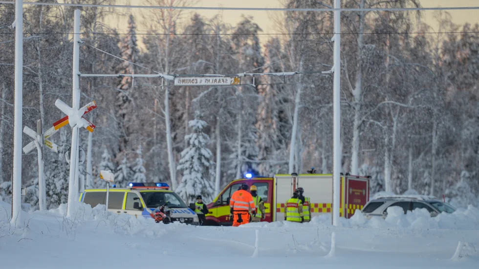 Olyckan inträffade vid en obevakad järnvägsövergång i Söråker, strax utanför Timrå.