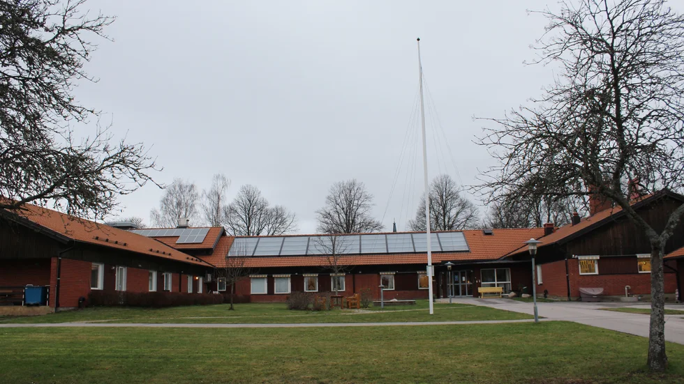 Coronaläget på de särskilda boendena Edshöjden i Edsbruk och Erneborg i Gamleby är stabilt, enligt medicinskt ansvarig sjuksköterska Jeanette Medner Forsberg.