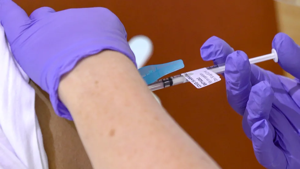 Funktionsstödsförvaltningen i Malmö har tilldelats 175 vaccindoser hittills. Nio av tio har gått till personal. Arkivbild.