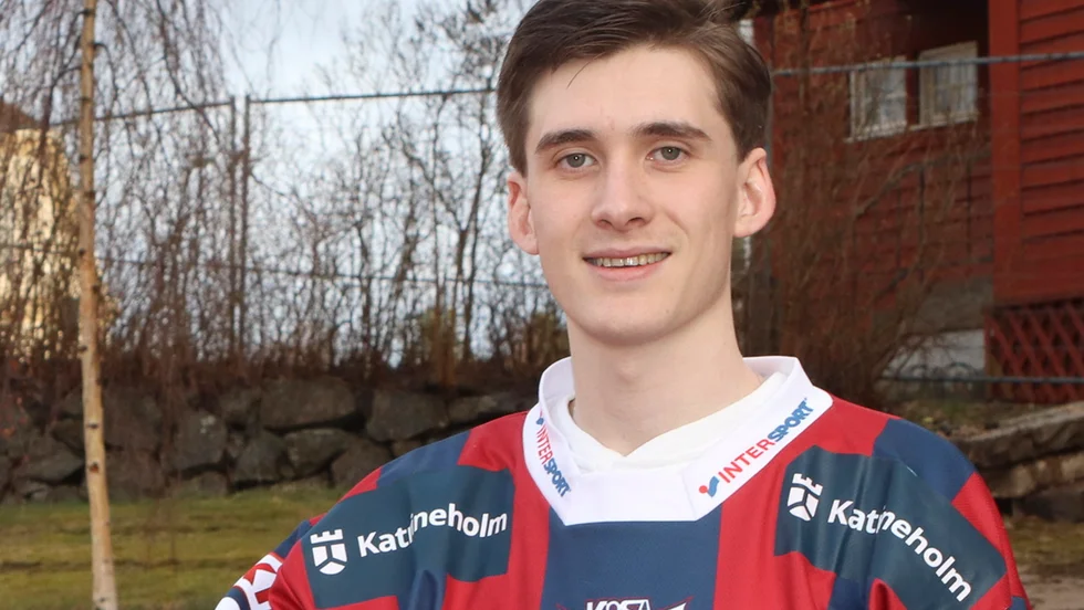 Alexander Strand får en offensivare roll i cupmötet med Tillberga än i första träningsmatchen.