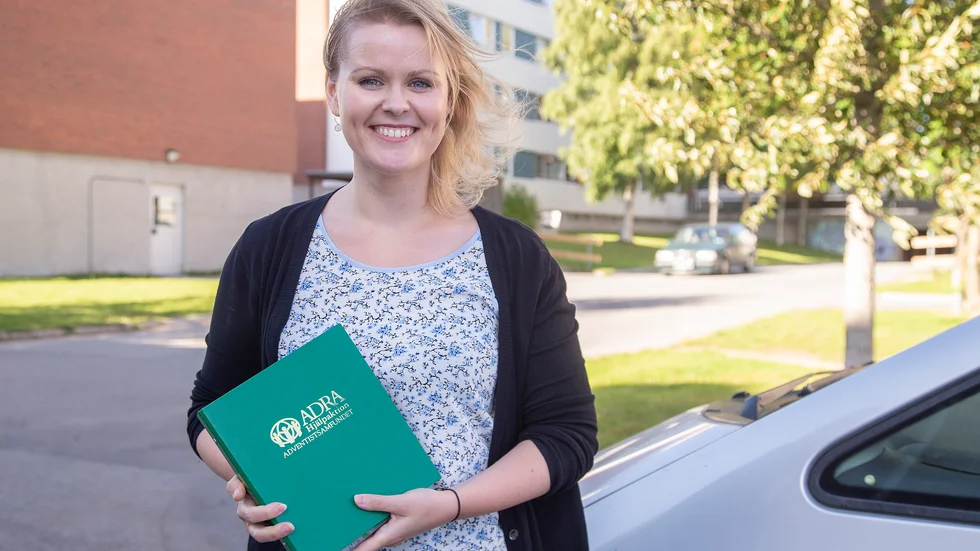 Mikaela Lillbäck kom till Piteå på söndagen och kommer att besöka företag under hela veckan. "Jag uppskattar vad än de kan bidra med", säger hon.
