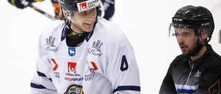 Carlsson om sin roll på isen: "Inte så flashig"