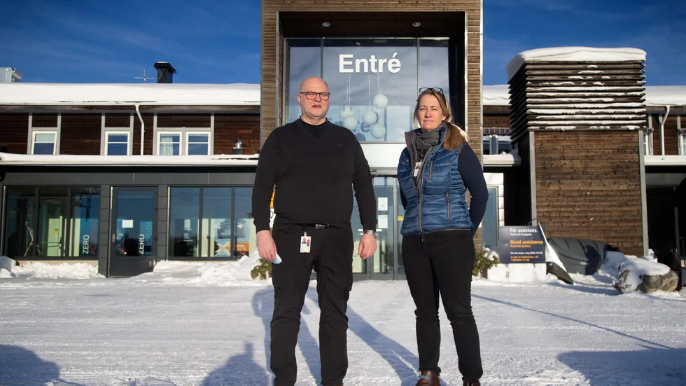 Nya vd:n Carina Johnsson kommer att gå sida vid sida med Ralf Lundberg under våren och förhoppningen är att hon ska ha alla licenser hon behöver till sommaren.