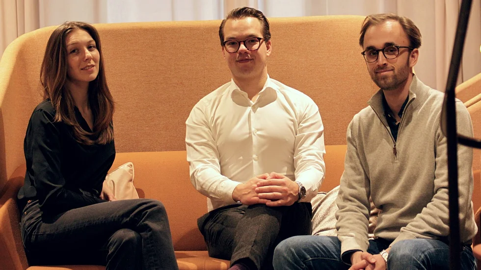 Amanda Fernström Karlsson, kommunikationsansvarig, Daniel Nordenström, vd, och William Axenborg, försäljningsansvarig, på Studentkonsultföretaget Consor har flyttat in hos United Spaces i Rådhuset.
