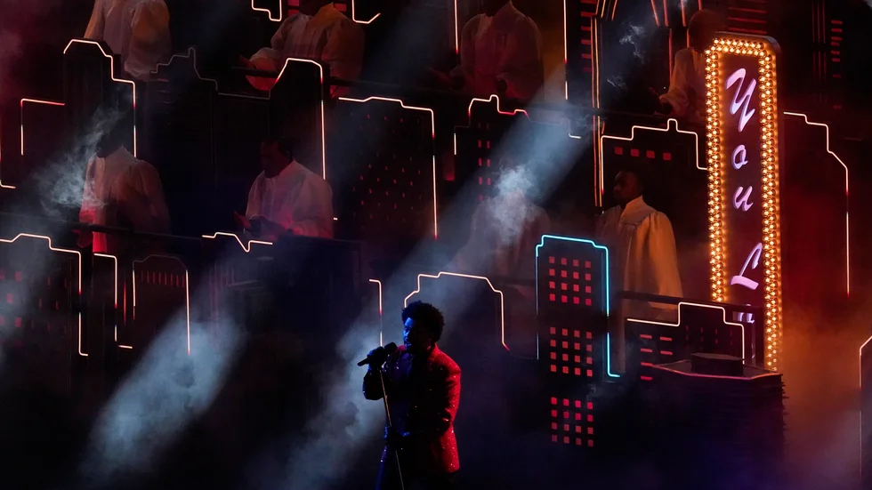 The Weeknd lät inte pandemin hindra honom från att bjuda på en spektakulär halvtidsshow under Super Bowl.