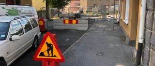 Därför är vägen i centrum uppgrävd