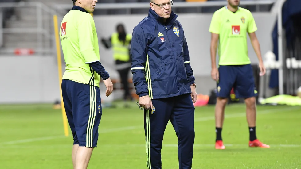 Victor Nilsson Lindelöf och förbundskapten Janne Andersson. Arkivbild.