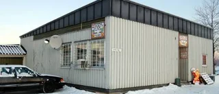 Rånade butik med köttyxa