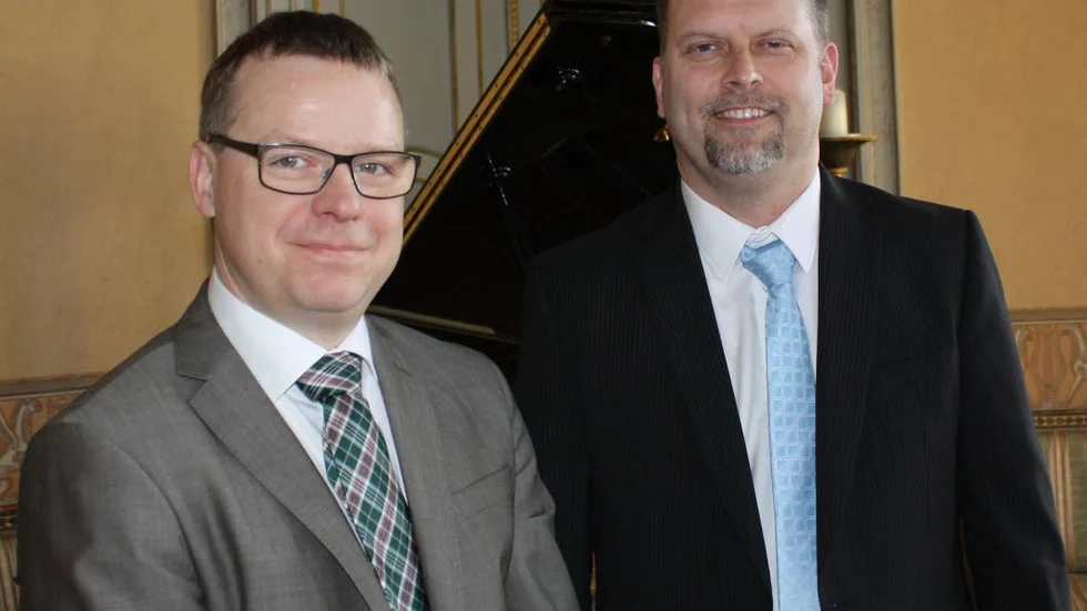 Jonas Moberg och Olof Ahlqvist  bildar pianoduon Sospiro.