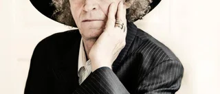 Bruno K Öijer – en poet kommer hem