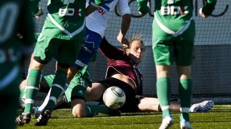 Bodens målvakt Ludwig Bergström hade en del att göra under derbyt.