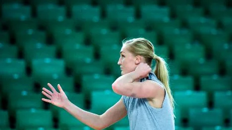 Hoppas. Frida Aili är sjuk och kan missa finalreprisen mot Telge.