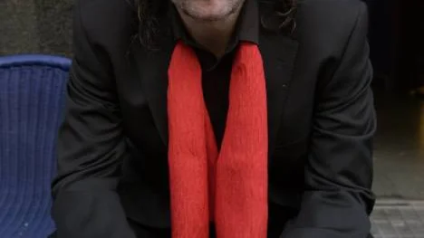 Thorsten Flinck besöker ikväll Luleå och Kulturens hus. Men frågan är - vem är egentligen Thorsten Flinck?