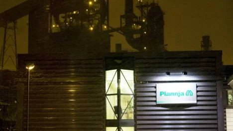 Tunga steg efter tunga besked. Men kampen för att behålla Plannja i Luleå är redan igång - på flera fronter. foto: pär bäckström