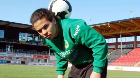 Alexandre Morfaw är ett av nyförvärven i Bodens BK. Han har bland annat varit proffs i Frankrike och spelat tillsammans med "Chippen" Wilhelmsson. Nu hoppas Morfaew kunna bli den nye publikfavoriten på Boden Arena. "Jag tror det kan gå bra i serien", säger han.