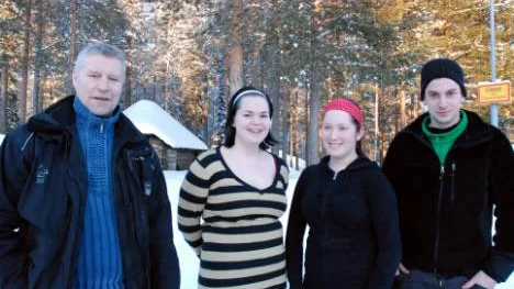 Studierektor Anders Resin gläds över resulaten och att döma av dessa så har Ann-Charlotte Nordblom och Ellen Ledin goda chanser att få jobb. Precis som Henrik Randeblad fått.FOTO: K-L SUNDQVIST