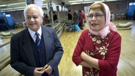 Kabir Marefat och Baby Thein är ledare inom Islamska föreningen och var värdpar på festen i Spegelsalen.
