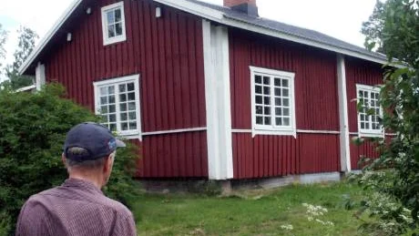 De flesta gamla byggnaderna är borta men familjen Orres bagarstuga finns kvar.