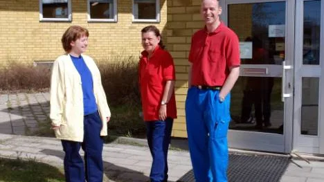 Glada miner när jobben räddas på tvätten i Boden. Eva Loggert, Britt-Inger Larsson och Vidar Trausfason.