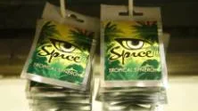Spice är en mix av olika örter och växter som ger en berusningseffekt liknande cannabis när den röks. Den är ännu inte officiellt narkotikaklassad och därför inte olaglig att inneha och använda. Drogen har ökat lavinartat i Norrbotten.FOTO: Markus Schreiber