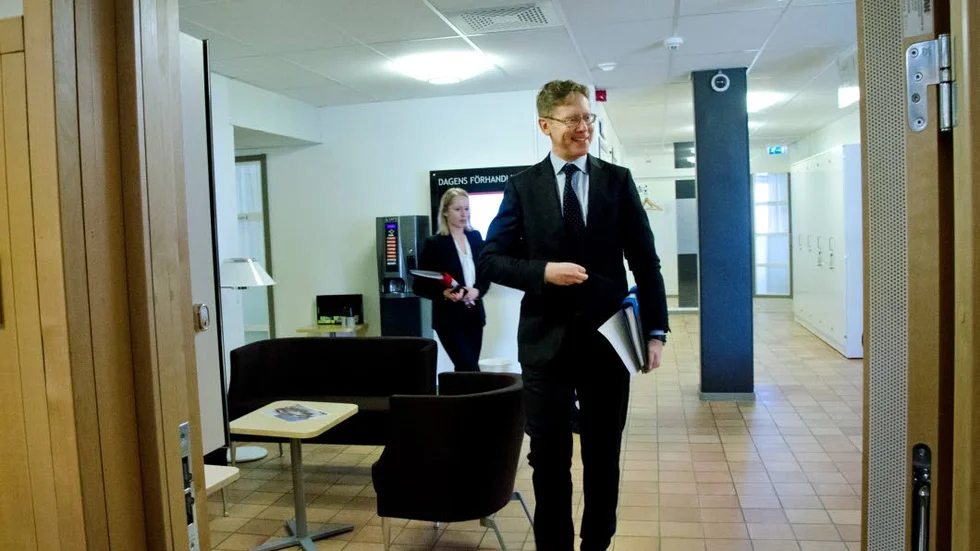 Miljonstämning. Kristoffer Ribbing företräder OK Norrbotten i rättegången där Samelandsresor stämt drivsmedelsjätten på miljonbelopp. ”Vi kan inte veta att alla bilar tankats på OK”, säger han.