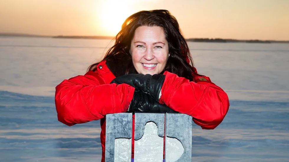 Anna Karlsson tog hem priset Årets Medlemsrådgivare i helgen. På bilden syns hon med NSD:s Gilla-pris.