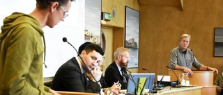 Förtur klubbades efter en tuff debatt