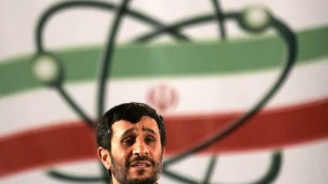 kommer Israel att slå till mot Iran för att minska risken för att president Mahmoud Ahmadinejad och ledarskapet i Teheran får kärnvapen i sin arsenal?