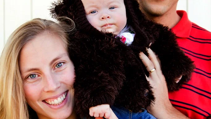 Madeleine Eriksson och Anders Däljemar, Linköping, fick den 18/7 dottern Lone Däljemar. Längd 52 cm, vikt 3 895 g.
