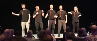 Jubel när teatern visade upp sin verktygslåda 