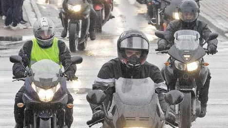 90 motorcyklister gav sig ut på årets Majrundan.FOTO: Göran Ström