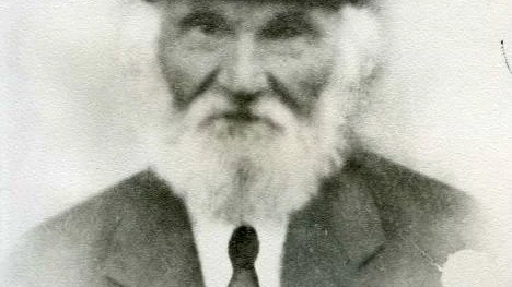 Ett av många människoöden som tecknas i Svanesången, kraftkarlen Erik Magnus Ek som fick 23 barn. Men bara 14 av dem överlevde barnåren.