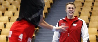 RP-tränare bjuder boll och blogg
