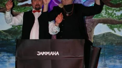Här handlar det inte om pekfingervalsen för Berthel Wiklund och Mikael Midbjer.