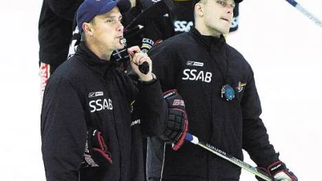 Roger Rönnberg och Roger Kyrö ska bland annat utvärdera säsongen så här långt under OS-uppehållet.