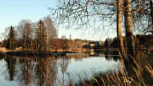 Njutbart. Råneå ligger vackert beläget intill stranden av Råneälven.