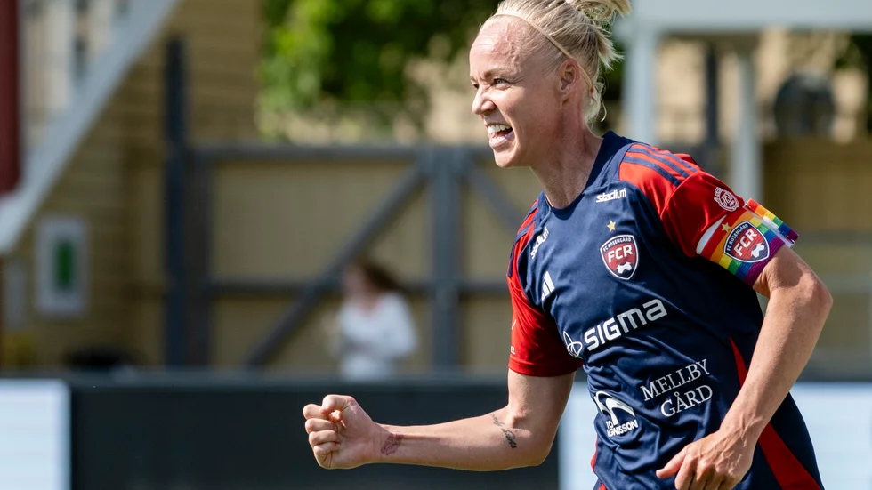 Caroline Seger avslutar fotbollskarriären när kontraktet med Rosengård går ut i december. Arkivbild.