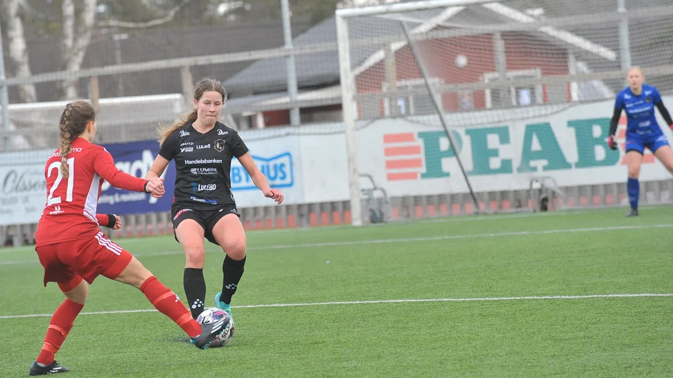 Meya Larsson har lämnat Luleå Fotboll DFF för elitettanlaget Sundsvalls DFF. 