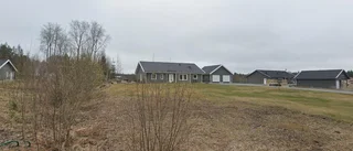 Hus på 144 kvadratmeter sålt i Rimbo - priset: 4 475 000 kronor