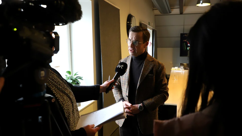 Under onsdagen besökte statsminister Ulf Kristersson Linköping. Samtidigt gav han nya besked om de utlovade regionpengarna som ska stoppa uppsägningarna av medicinsk personal.