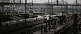 Tre skadade i knivdåd på tågstation i Paris