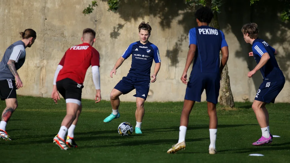 Axel Brönner och övriga i IFK får spela tidigare på fredag.
