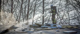 Svårt att släcka stora industribranden