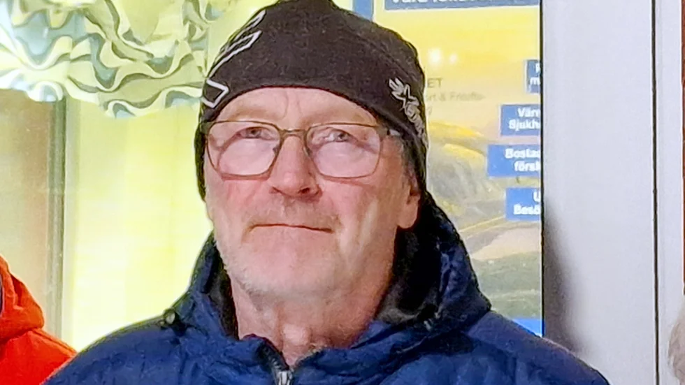 Kjell Sundvall, Moderaternas gruppledare i socialnämnden, ser bristen på rättssäkerhet som den främsta orsaken till avhoppet. 