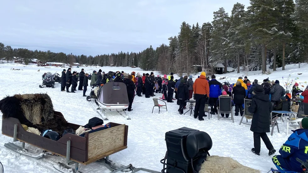 Årets upplaga av Norrisundsnappet drog många till Hindersön. Pimpeltävlingen anordnades för att samla in pengar som ska gå vidare till kampen mot barncancer.